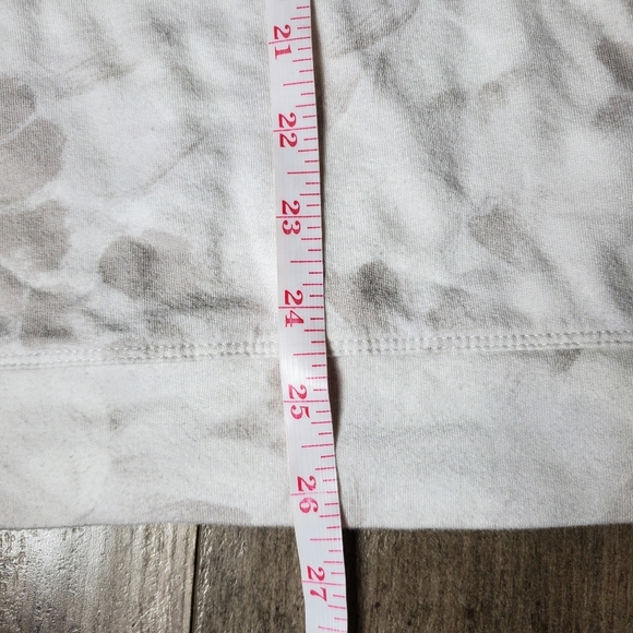 Athleta Gray and White Floral Women's Crewneck Fleece Pullover Sweatshirt EUC - Picture 3 of 15